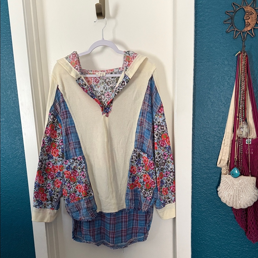 🪻POL lightweight floral + plaid hoodie🪻